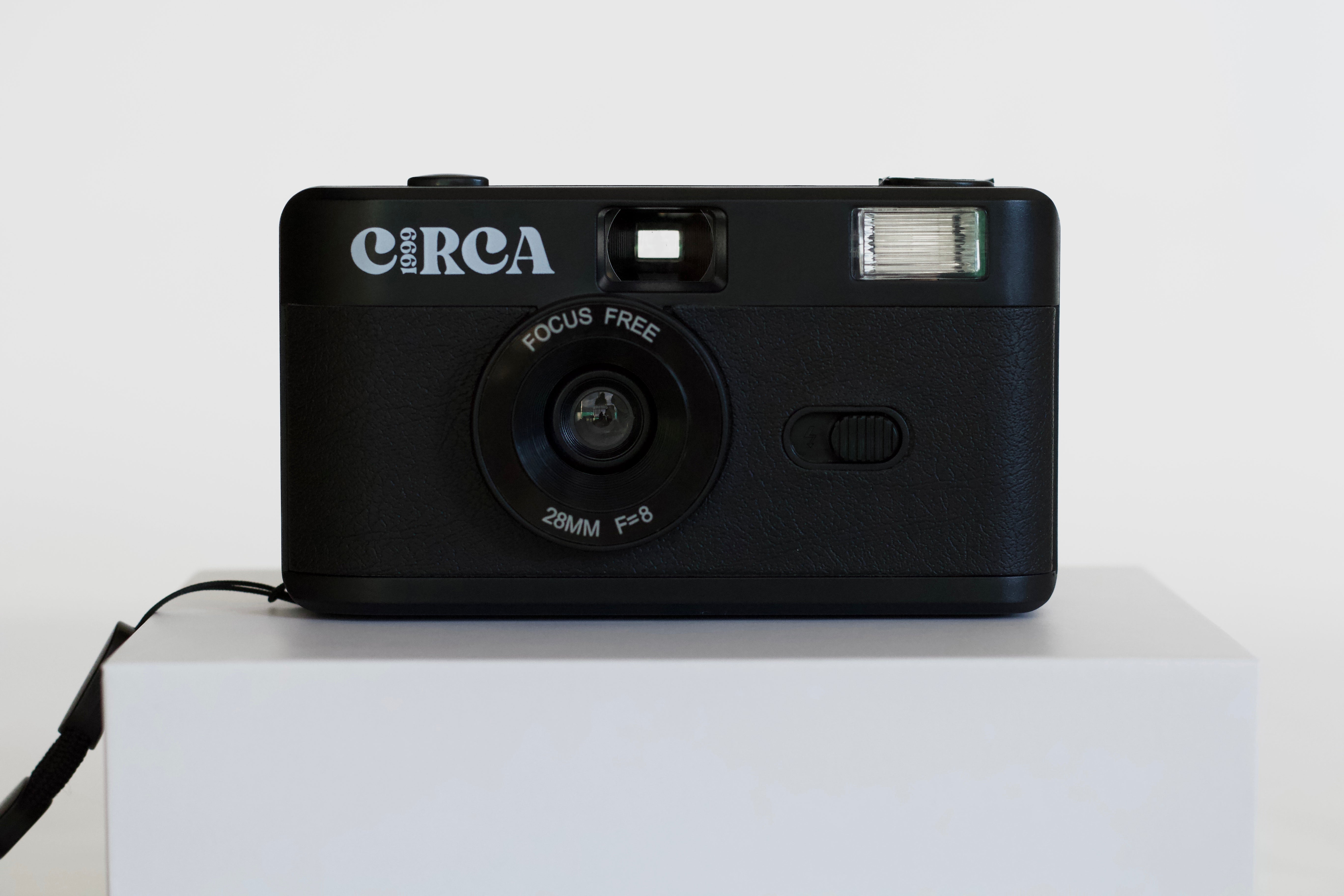 Circa 35mm Reusable Film Camera + Circa 400 Film